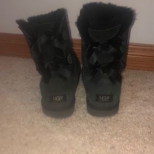 Black UGGS
